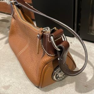 EUC Vintage Authentic Dooney & Bourke Bag